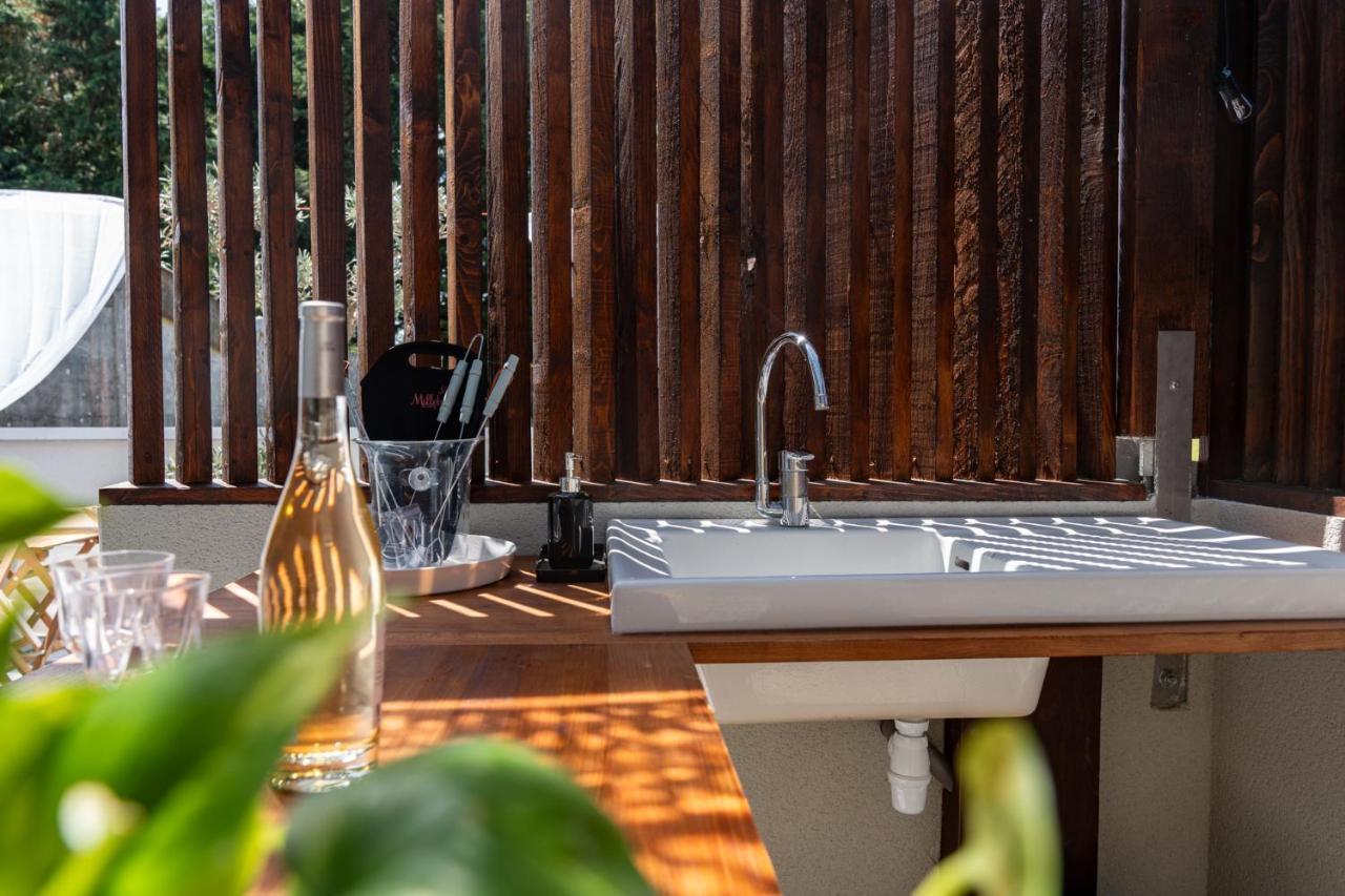 Yanna Lodge, Gite Classe 4 Etoiles Avec Spa Couvert Entierement Arrest Exterior foto